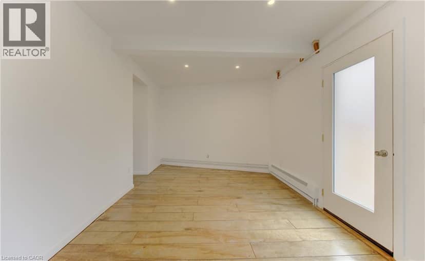 67 LOUISA Street — photo 16 of 40