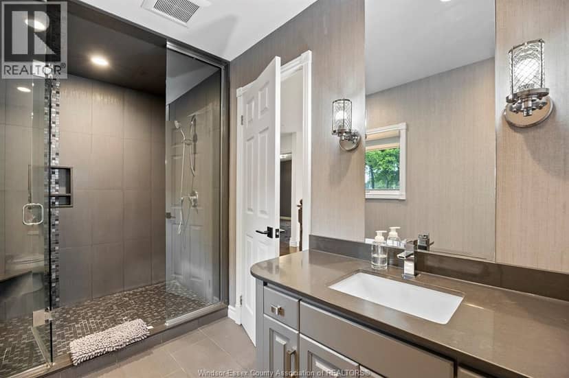 15 Fasan CRESCENT — photo 22 of 40