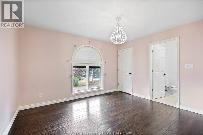 15 Fasan CRESCENT — photo 23 of 40