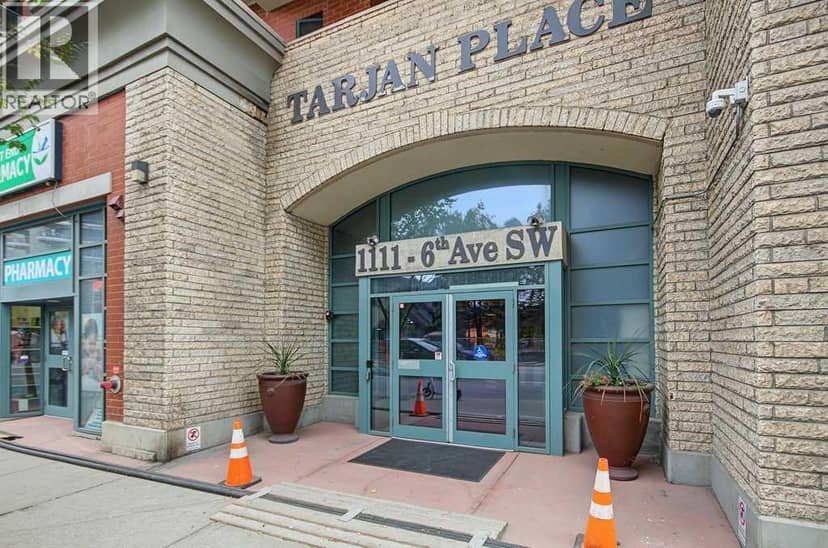 1012, 1111 6 Avenue SW — photo 25 of 31