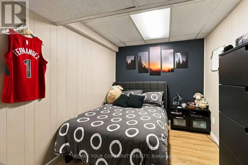 7013 Hickling Crescent — photo 30 of 35