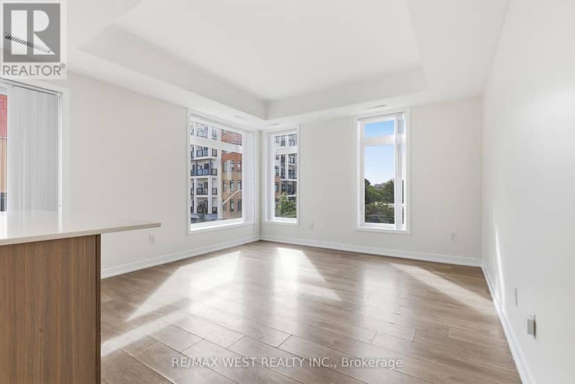 302 - 130 Canon Jackson Drive — photo 11 of 33