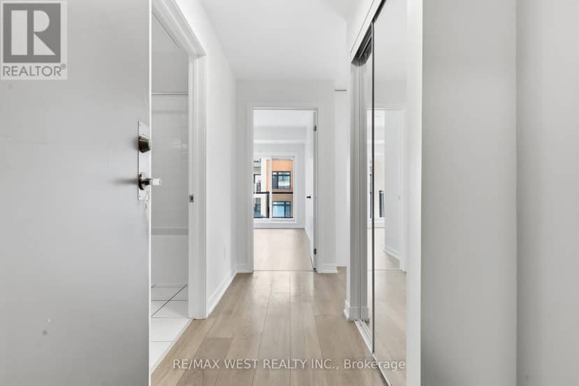 302 - 130 Canon Jackson Drive — photo 13 of 33
