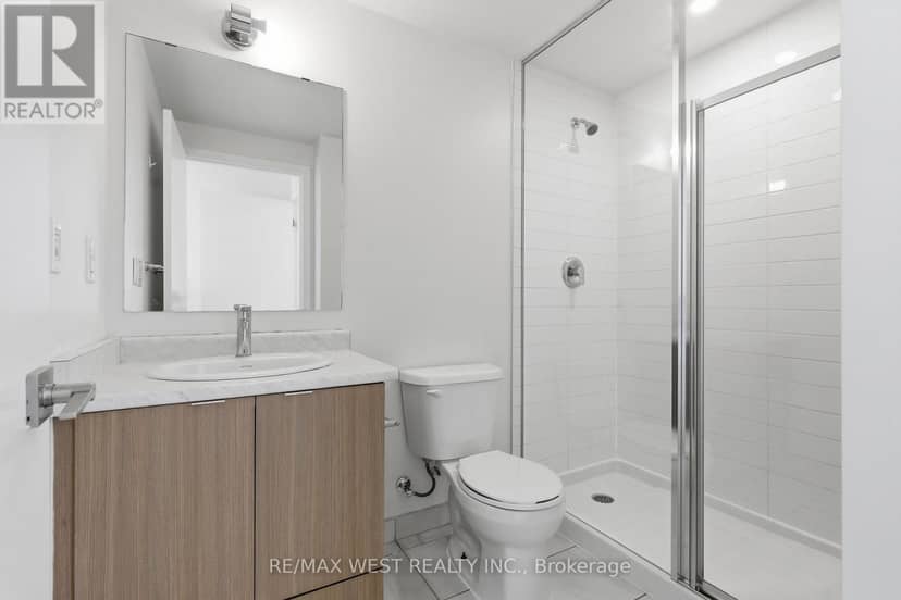 302 - 130 Canon Jackson Drive — photo 16 of 33