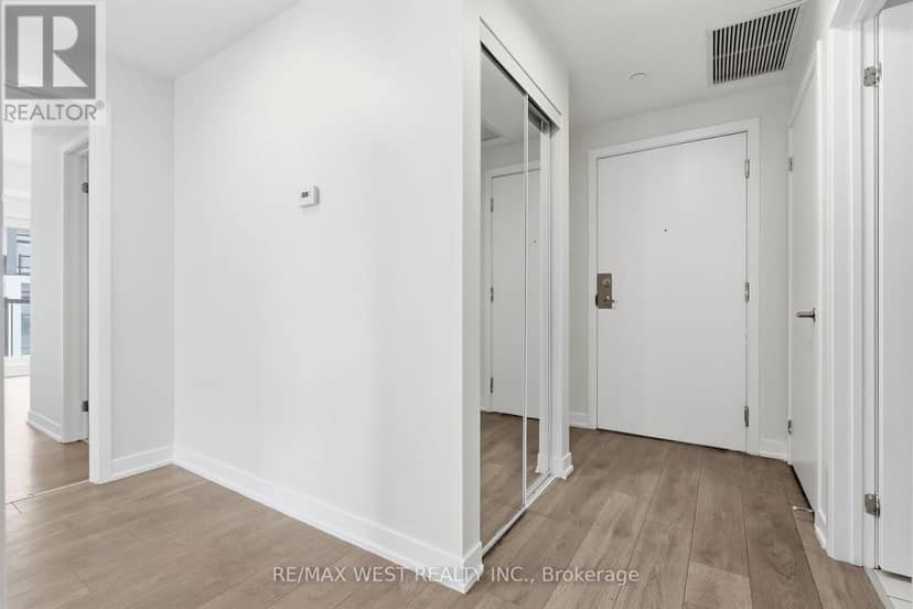 302 - 130 Canon Jackson Drive — photo 23 of 33