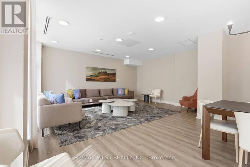 302 - 130 Canon Jackson Drive — photo 31 of 33