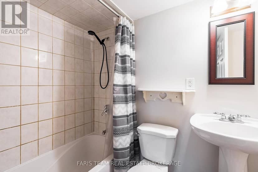 782 Greenwood Crescent — photo 28 of 40