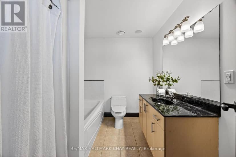 106 - 543 Timothy Street — photo 10 of 33