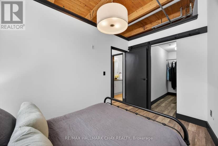 106 - 543 Timothy Street — photo 18 of 33