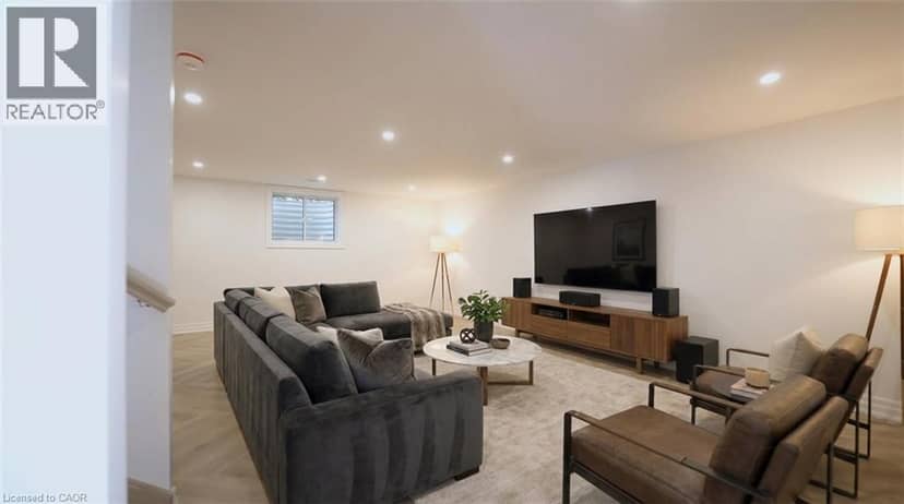64 BAY BERRY Lane — photo 37 of 40