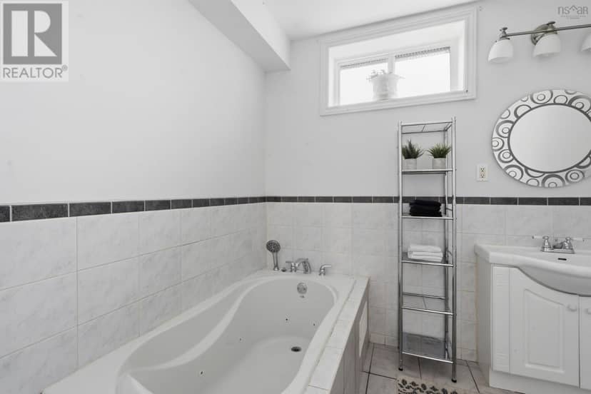 3360 St Andrews Avenue — photo 30 of 40