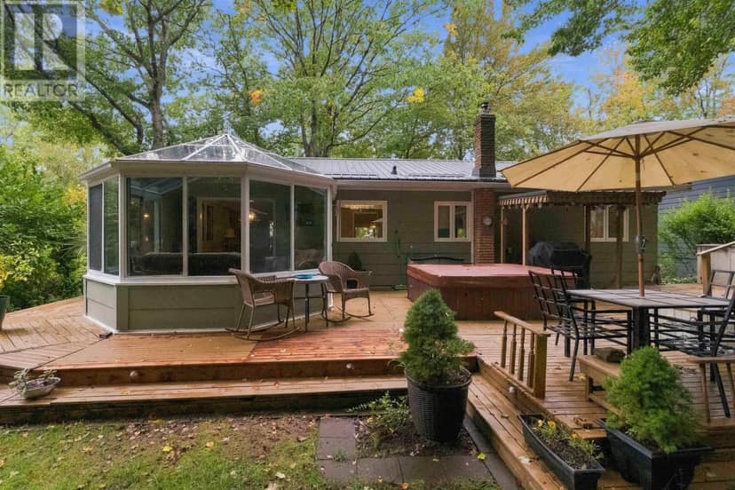 9 Evans Court — photo 2 of 40