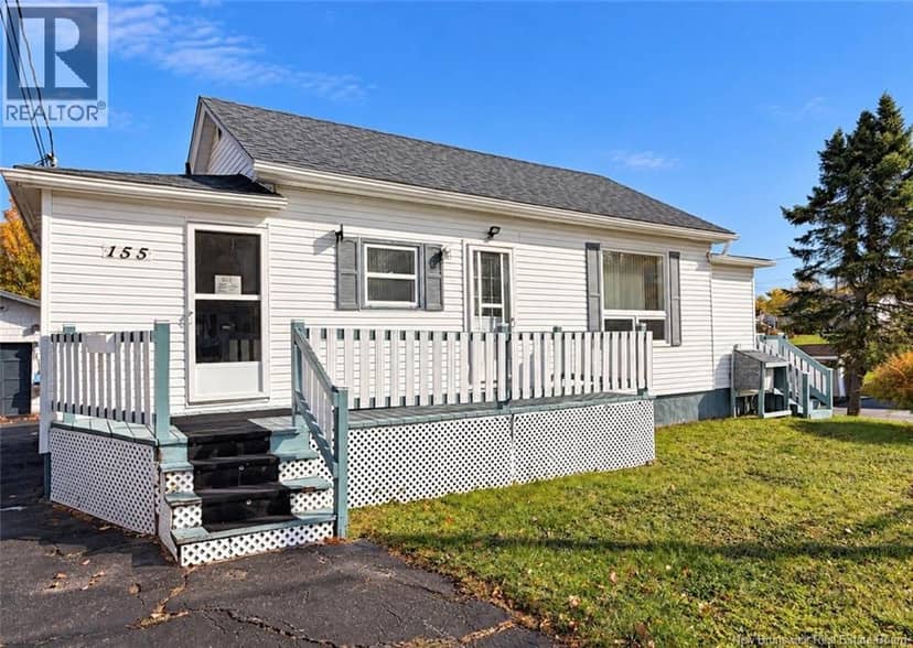 155 Melanson, Bathurst, photo 2