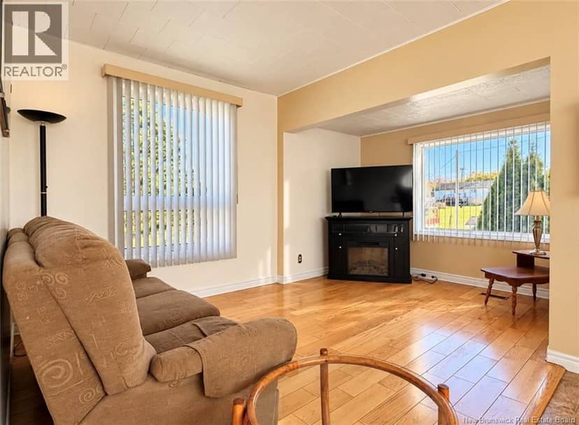 155 Melanson, Bathurst, photo 7