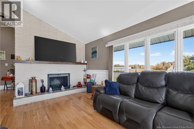 800 Haut-Saint-Antoine Road — photo 8 of 34