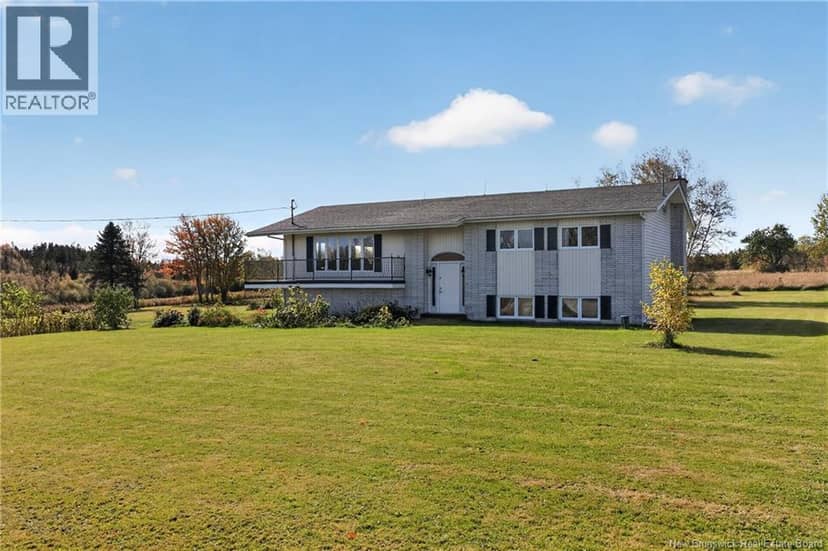 800 Haut-Saint-Antoine Road — photo 2 of 34