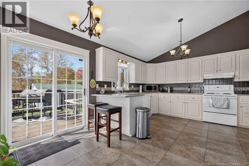 800 Haut-Saint-Antoine Road — photo 12 of 34