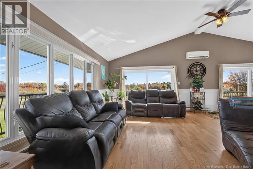 800 Haut-Saint-Antoine Road — photo 7 of 34