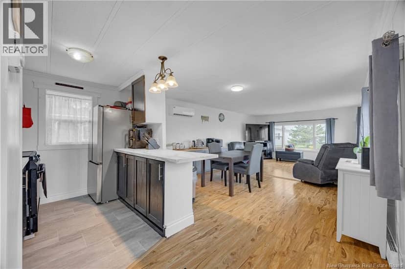 58 Orchard Crescent — photo 10 of 30