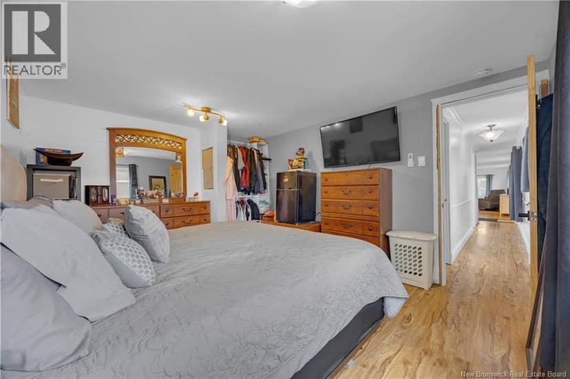 58 Orchard Crescent — photo 15 of 30