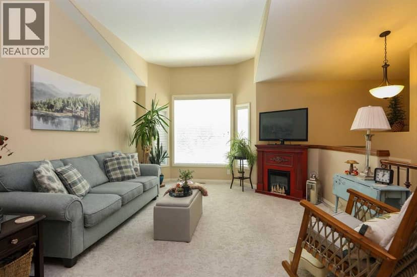 126 Dorothy Gentleman Cres N — photo 15 of 40