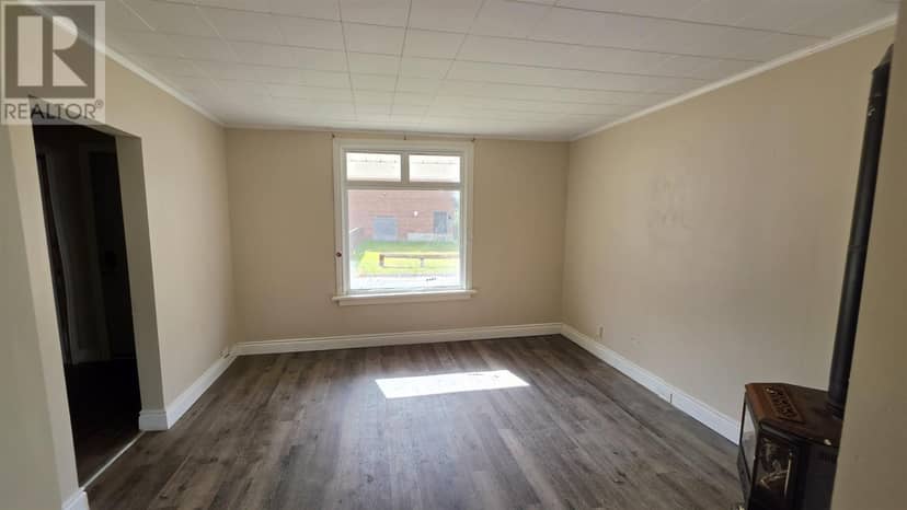 22 Manilla TER, Sault Ste. Marie, photo 2