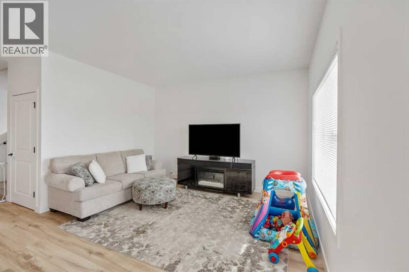 894 Miners Boulevard W — photo 15 of 40