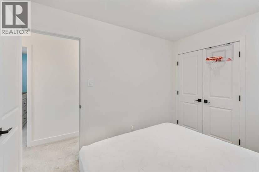 894 Miners Boulevard W — photo 26 of 40