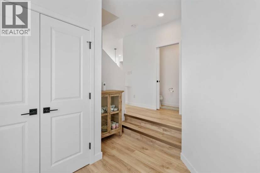 894 Miners Boulevard W, Lethbridge, photo 4
