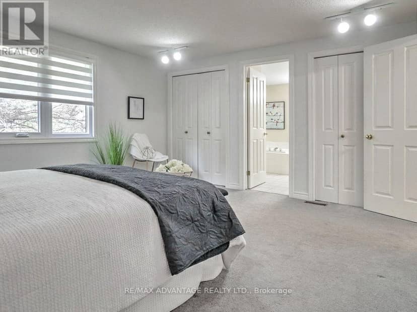 34 - 70 Sunnyside Drive — photo 27 of 40