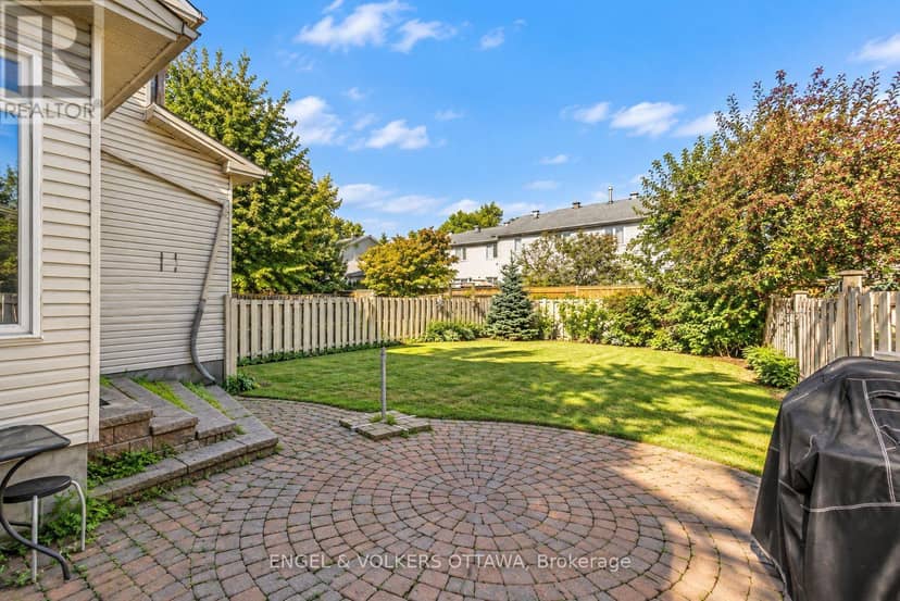Listing 30317567 — photo 25 of 28