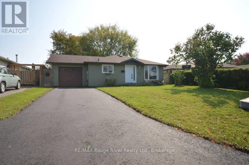 1084 Norman Crescent, Oshawa, photo 2