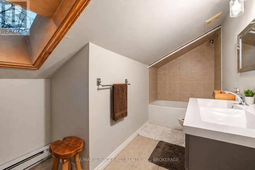 94 Sydenham Street — photo 17 of 40