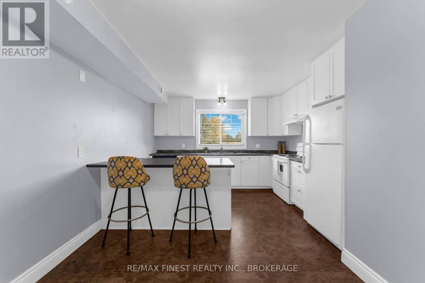 1600A Anne Street — photo 11 of 40