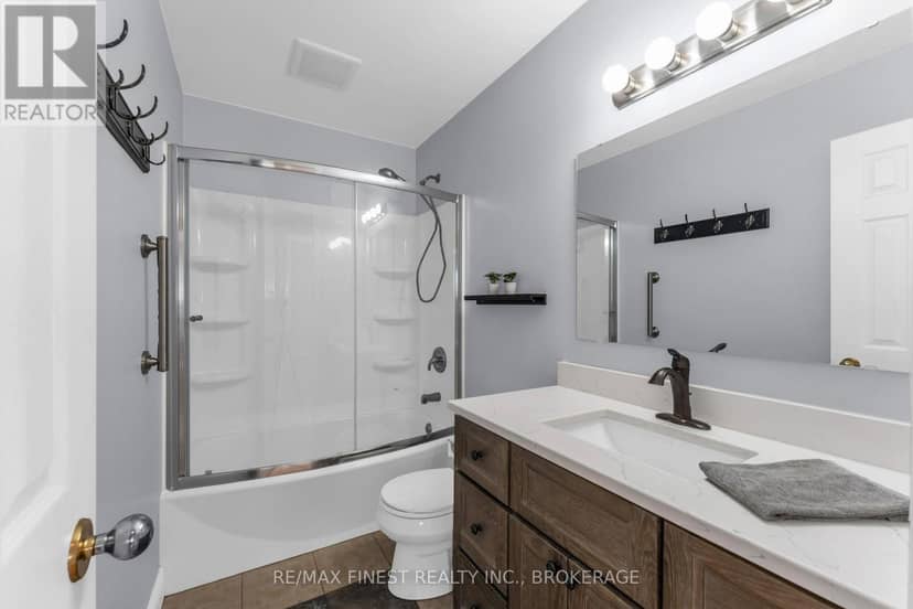 1600A Anne Street — photo 19 of 40