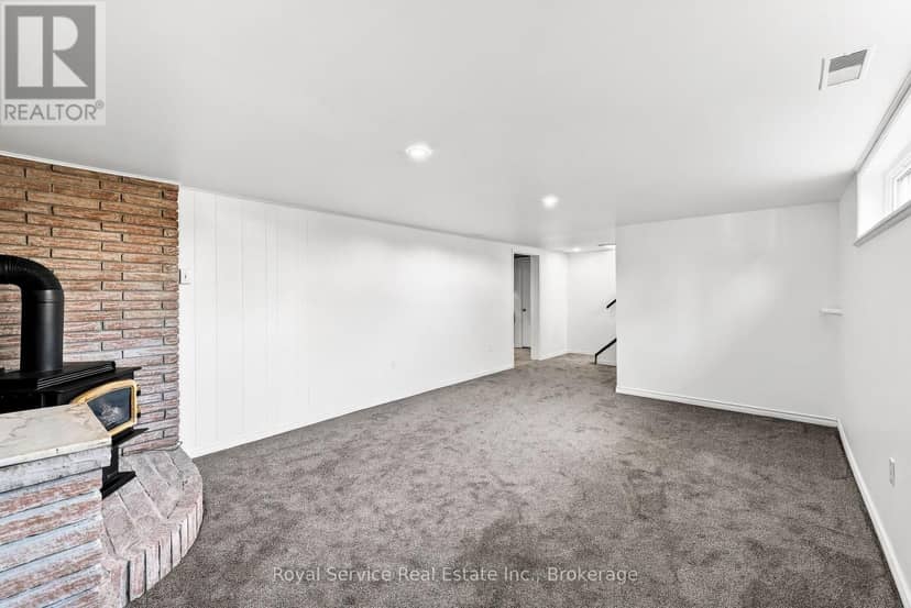 38 Burnham Avenue — photo 32 of 40