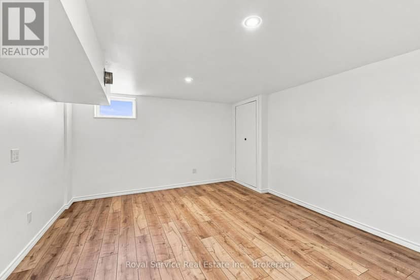 38 Burnham Avenue — photo 33 of 40
