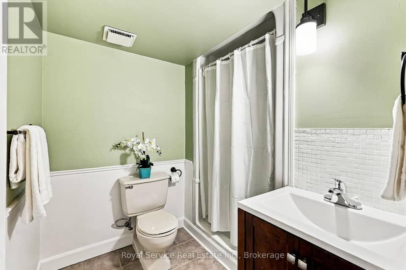 38 Burnham Avenue — photo 35 of 40