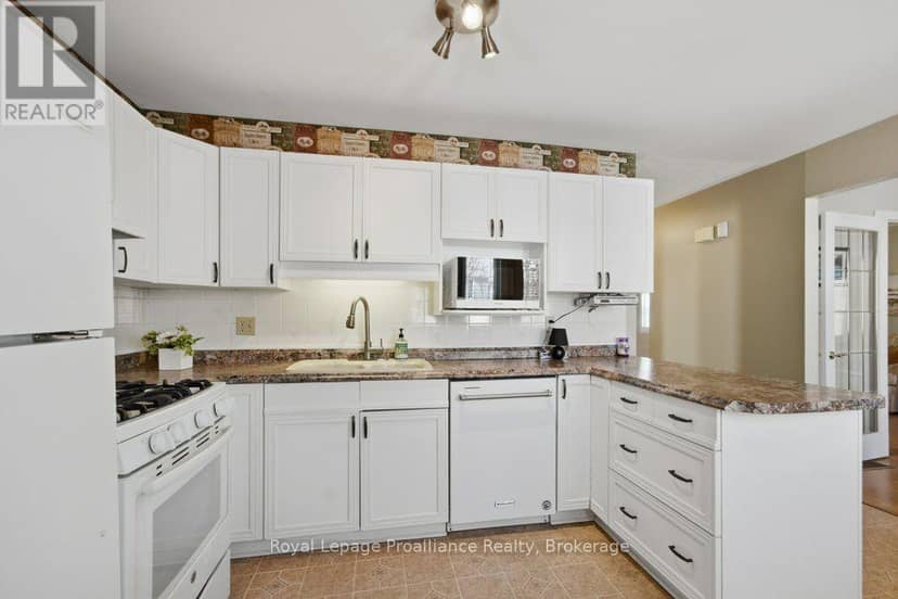 5 Cretney Drive — photo 16 of 32