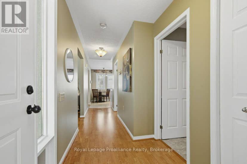 5 Cretney Drive, Prince Edward County, photo 5