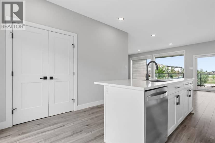 304 Grassland Boulevard W — photo 12 of 40