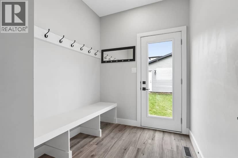 304 Grassland Boulevard W — photo 18 of 40