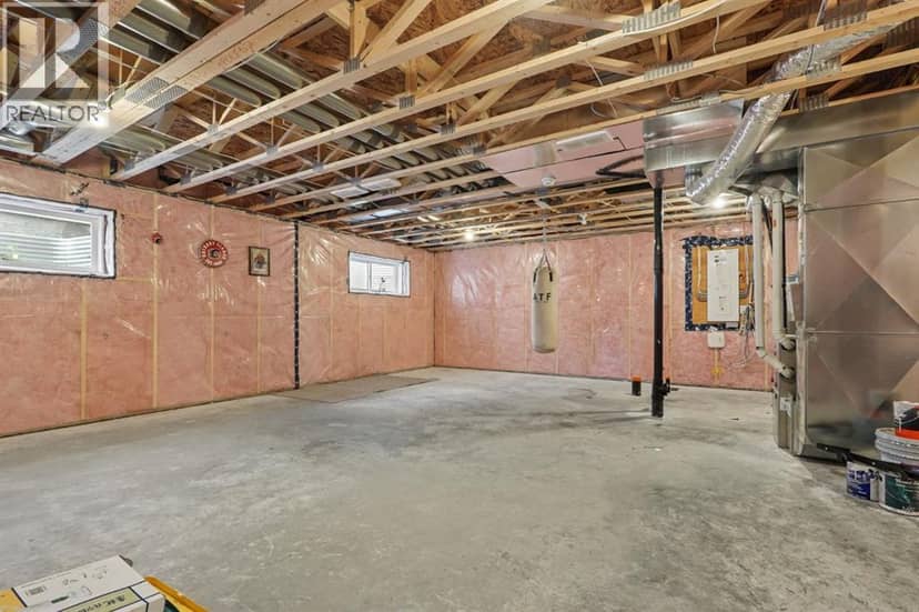 304 Grassland Boulevard W — photo 39 of 40