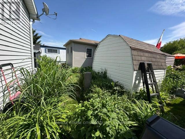 41 - 2189 Dundas Street E — photo 20 of 38