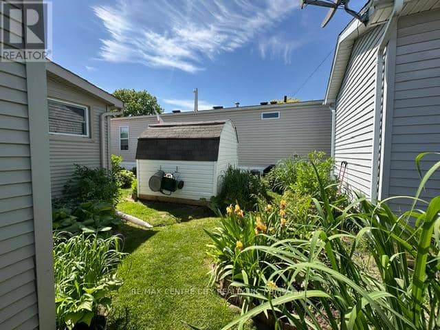 41 - 2189 Dundas Street E — photo 21 of 38