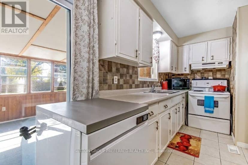 39 Metcalfe Crescent, London South, photo 6