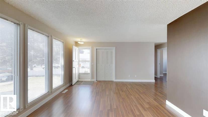 3431 42 ST NW, Edmonton, photo 5