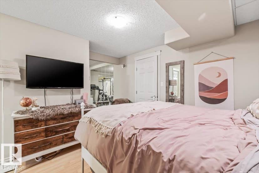 104 Becker Cr — photo 36 of 40