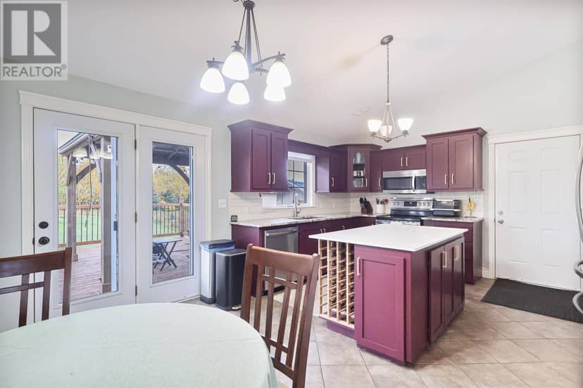 152 Osprey Avenue — photo 18 of 40