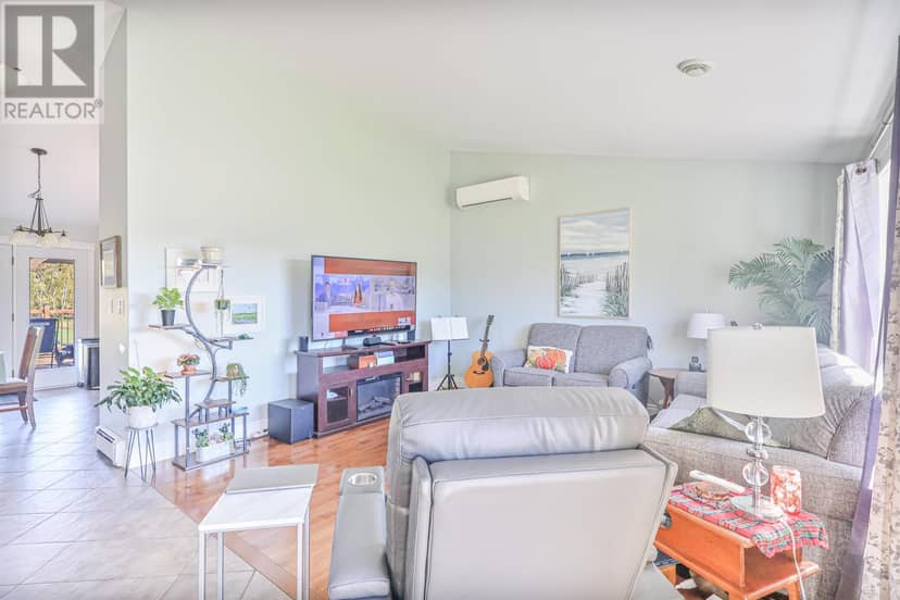 152 Osprey Avenue — photo 24 of 40